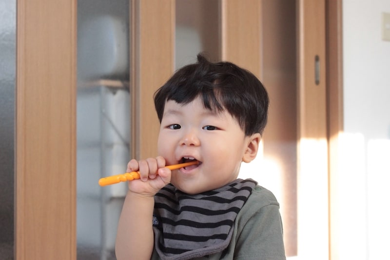 胎児期から1歳半までの子ども